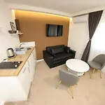 招待所 Like 3*
