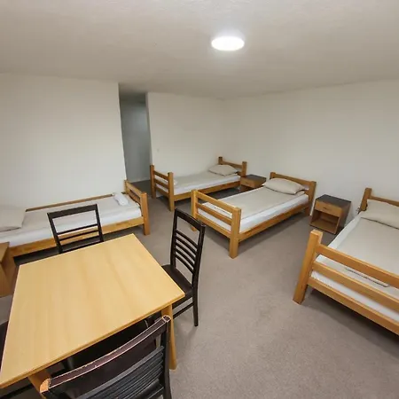 Like بيت ضيافة