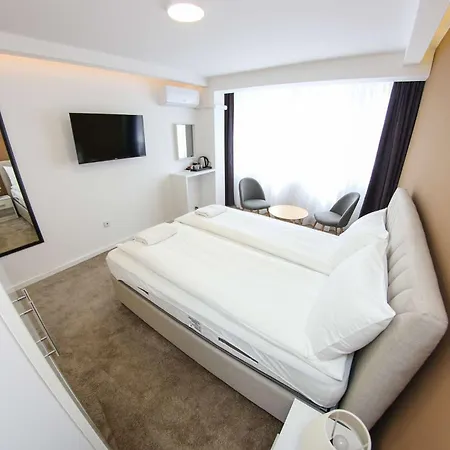 بيت ضيافة Like