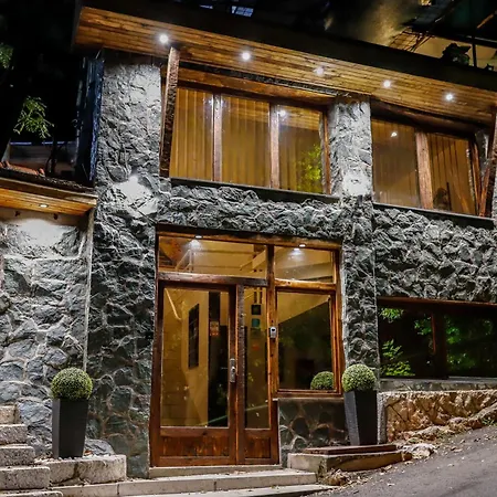 Like بيت ضيافة 4*